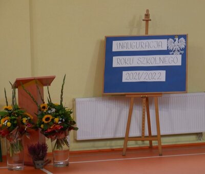 zdjęcie do
														 artykułu: INAUGURACJA ROKU SZKOLNEGO 2021/2022 (03.09.2021 r)
